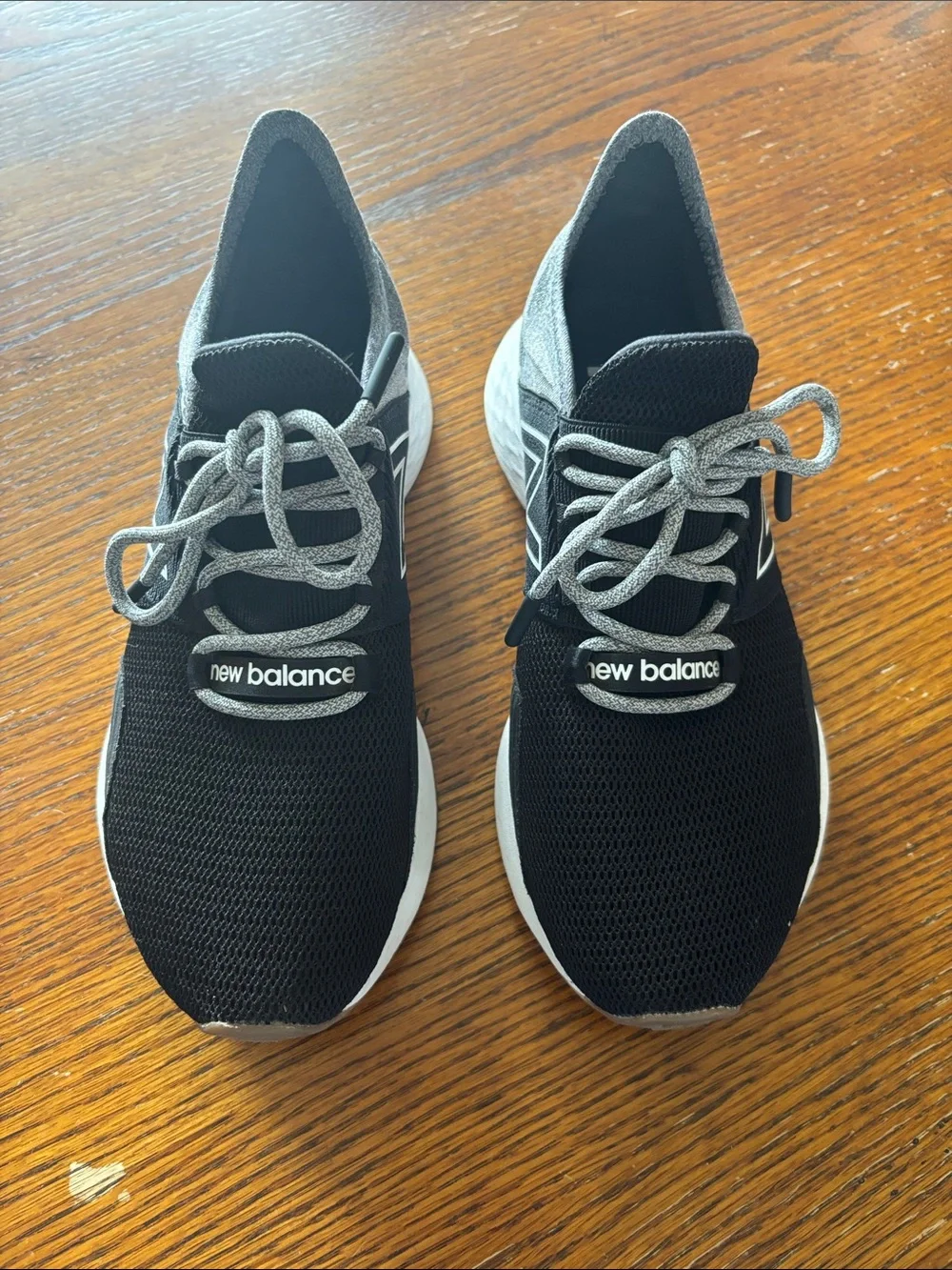 New Balance Black & Gray Athletic Running Sneakers - Picture 1 of 4